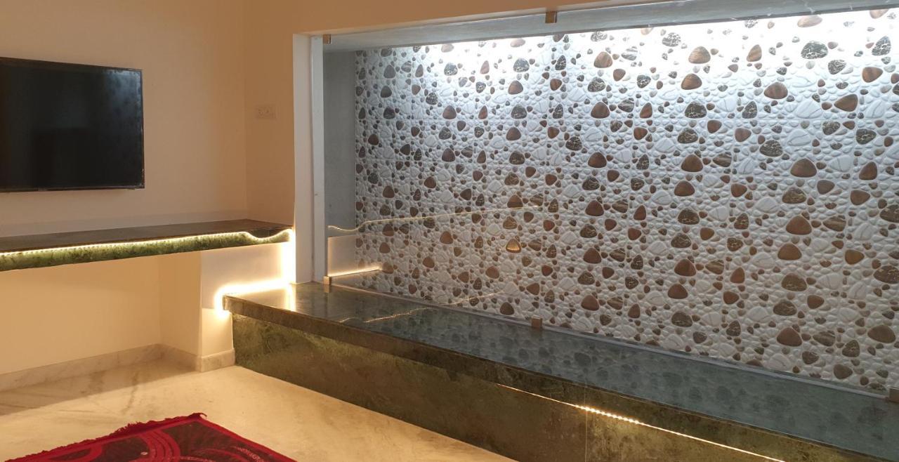 Shree Suites Kuttālam Exterior foto