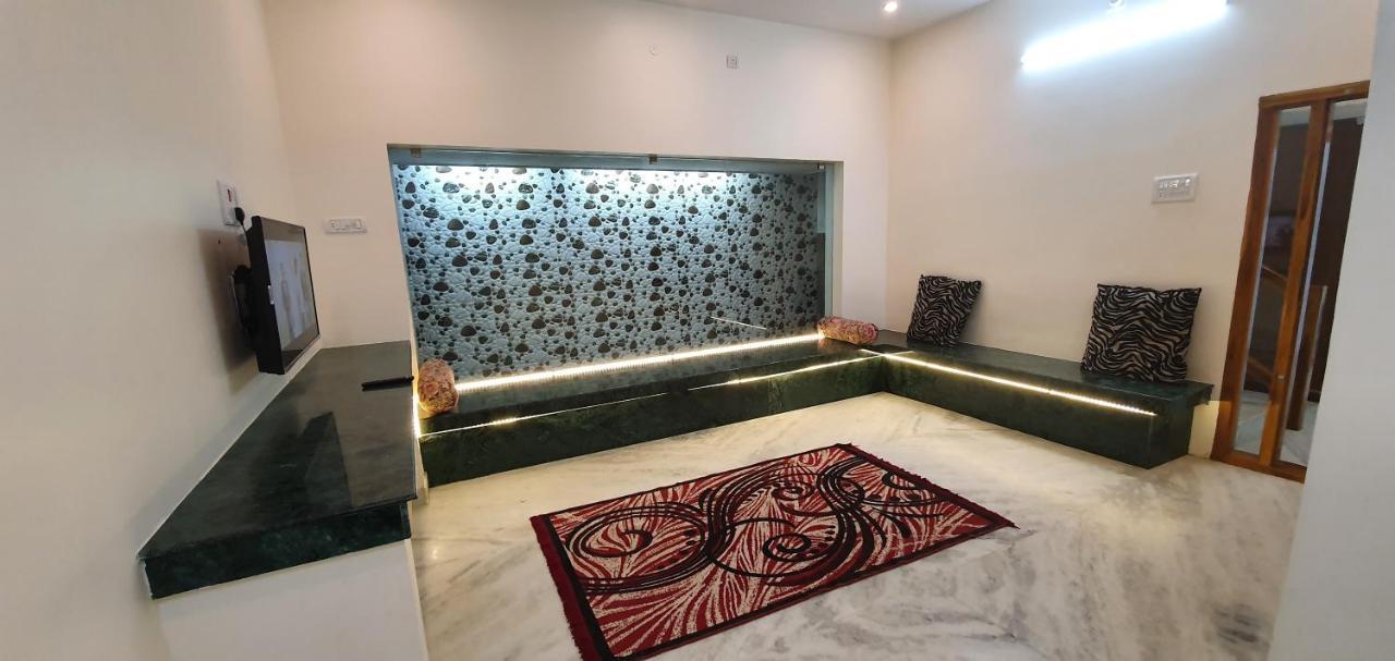 Shree Suites Kuttālam Exterior foto